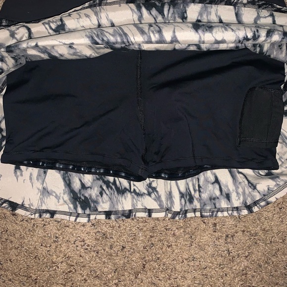 Lululemon Marble Pacesetter skirt AND tank - Picture 4 of 9